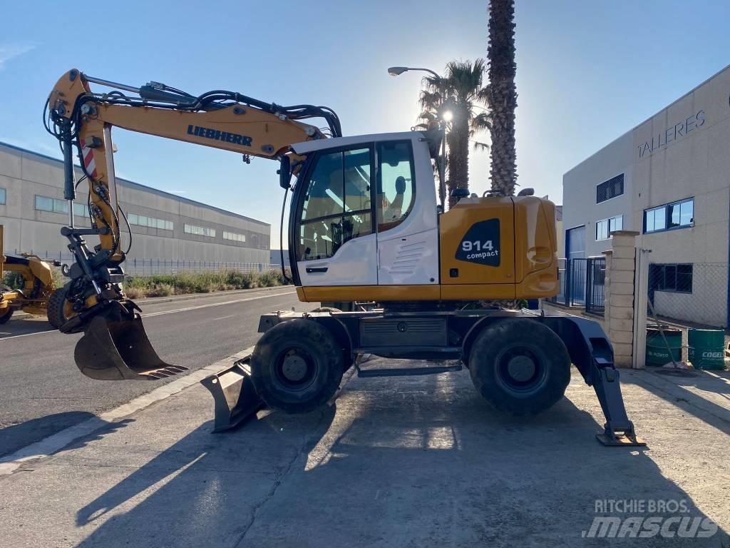 Liebherr A 914  휠 굴삭기