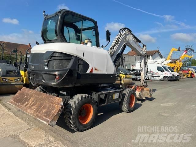 Bobcat E 57 W  휠 굴삭기