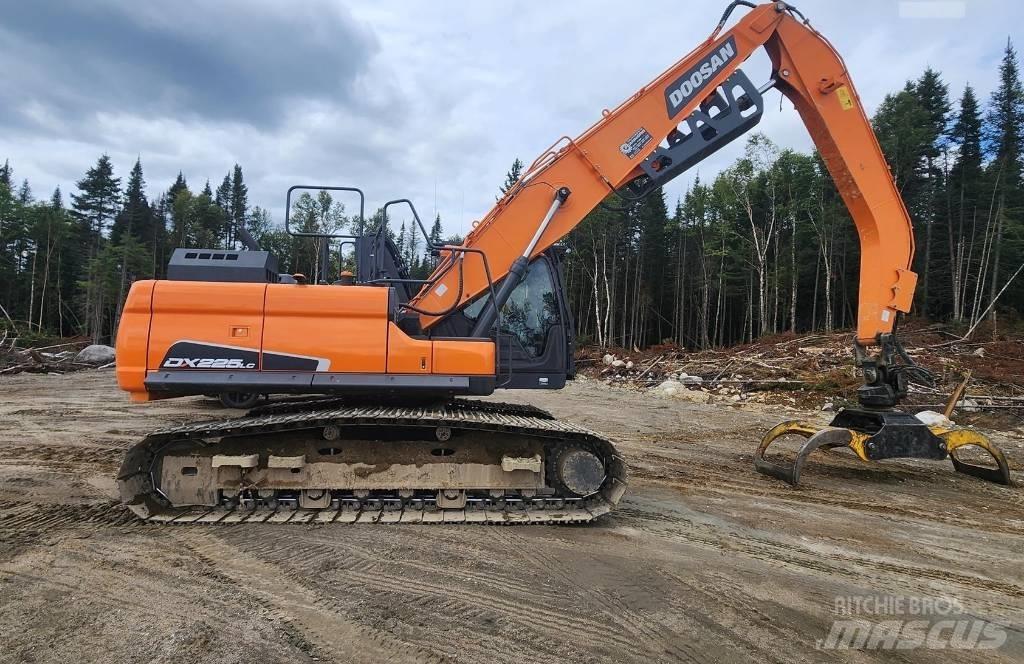 Doosan DX 225 LC-5 대형 굴삭기 29톤 이상