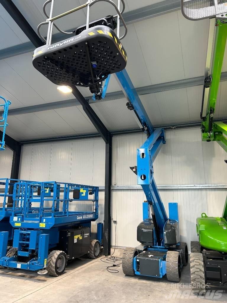 Niftylift HR 17 NE 관절형 전동이동 리프트