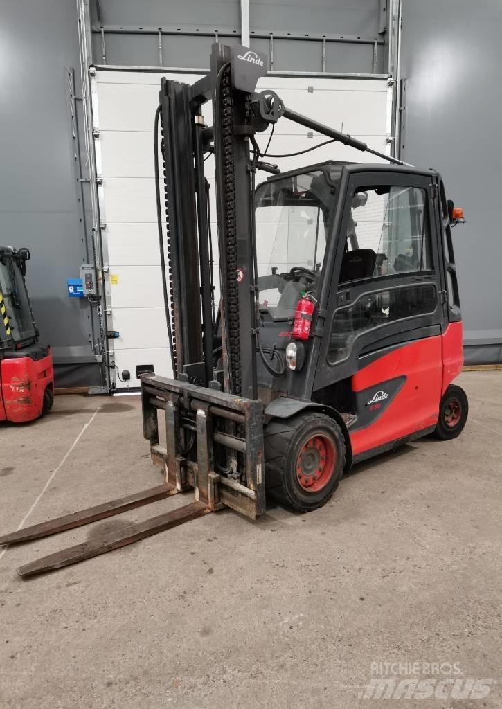 Linde E50HL-01 전동 지게차