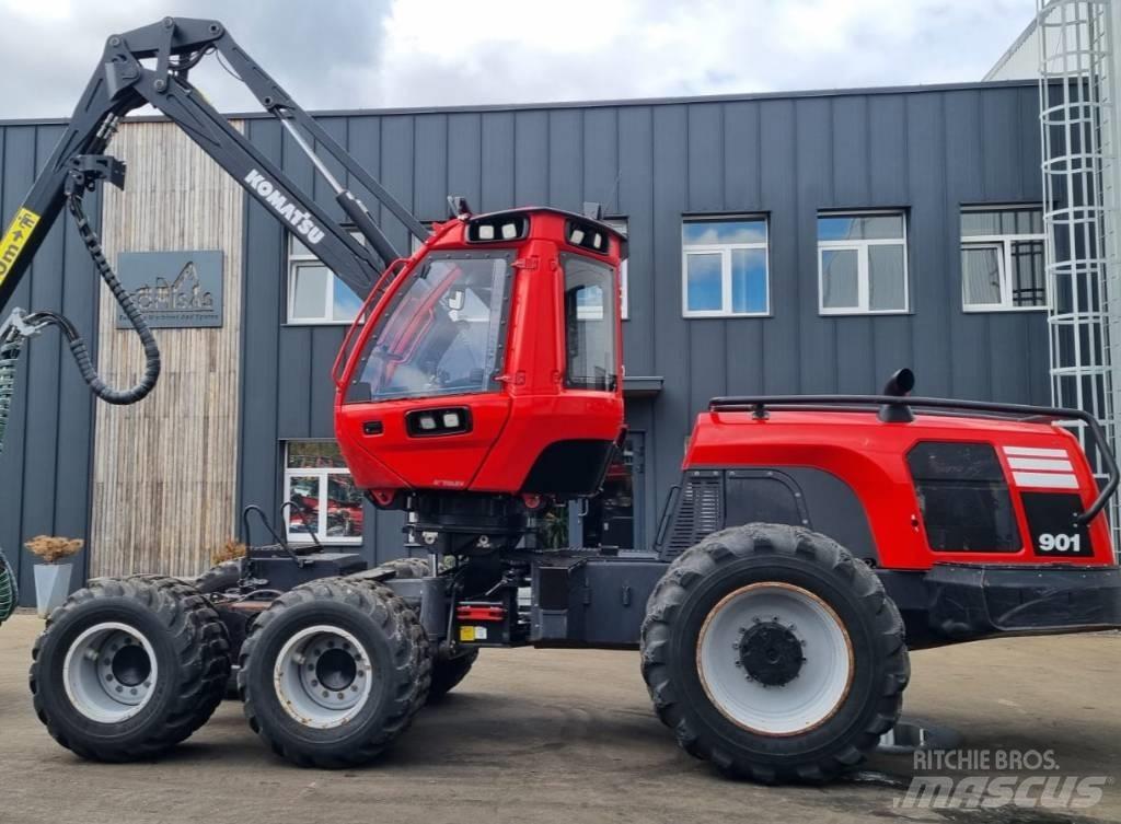 Komatsu 901 원목 하베스터