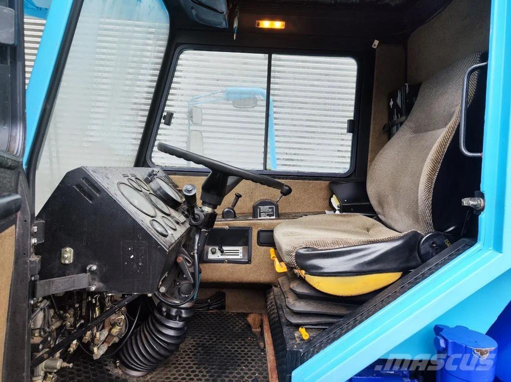 Liebherr LTM 1025 A/T 크레인