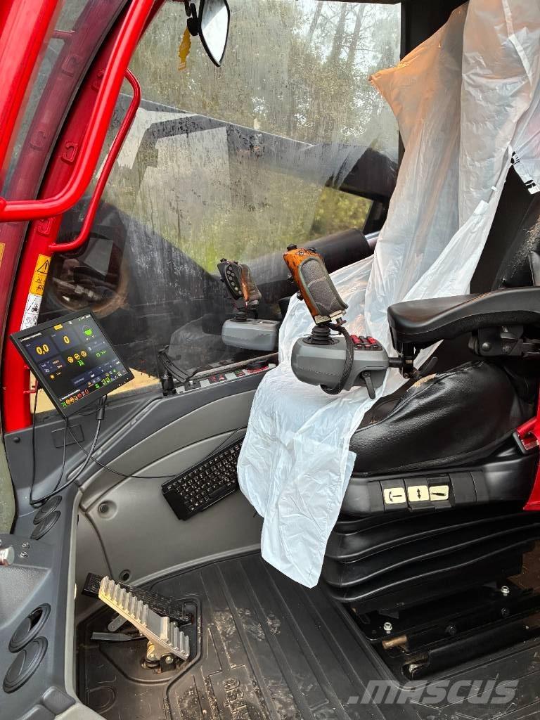 Komatsu 901 원목 하베스터