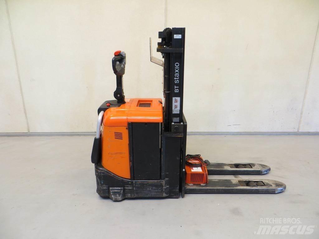 BT SPE125 보행식 리치 지게차