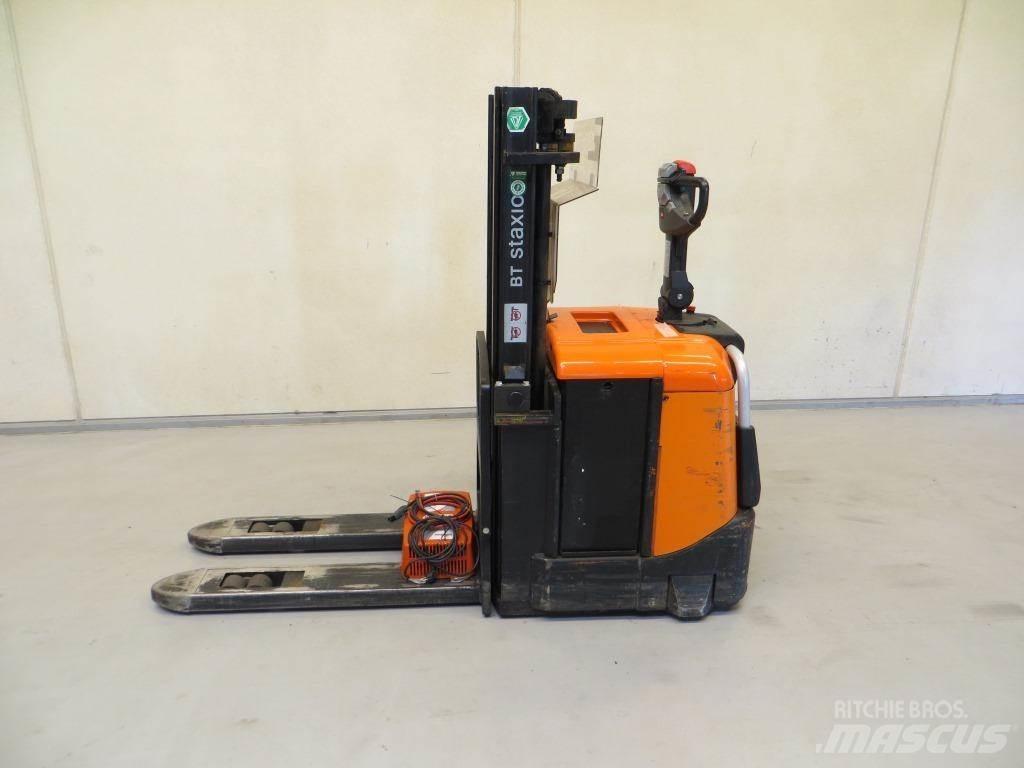 BT SPE125 보행식 리치 지게차