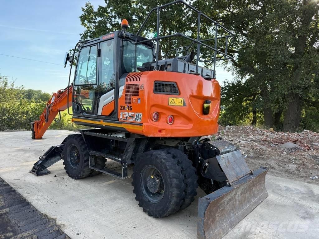 Hitachi ZX 135 W-7  휠 굴삭기