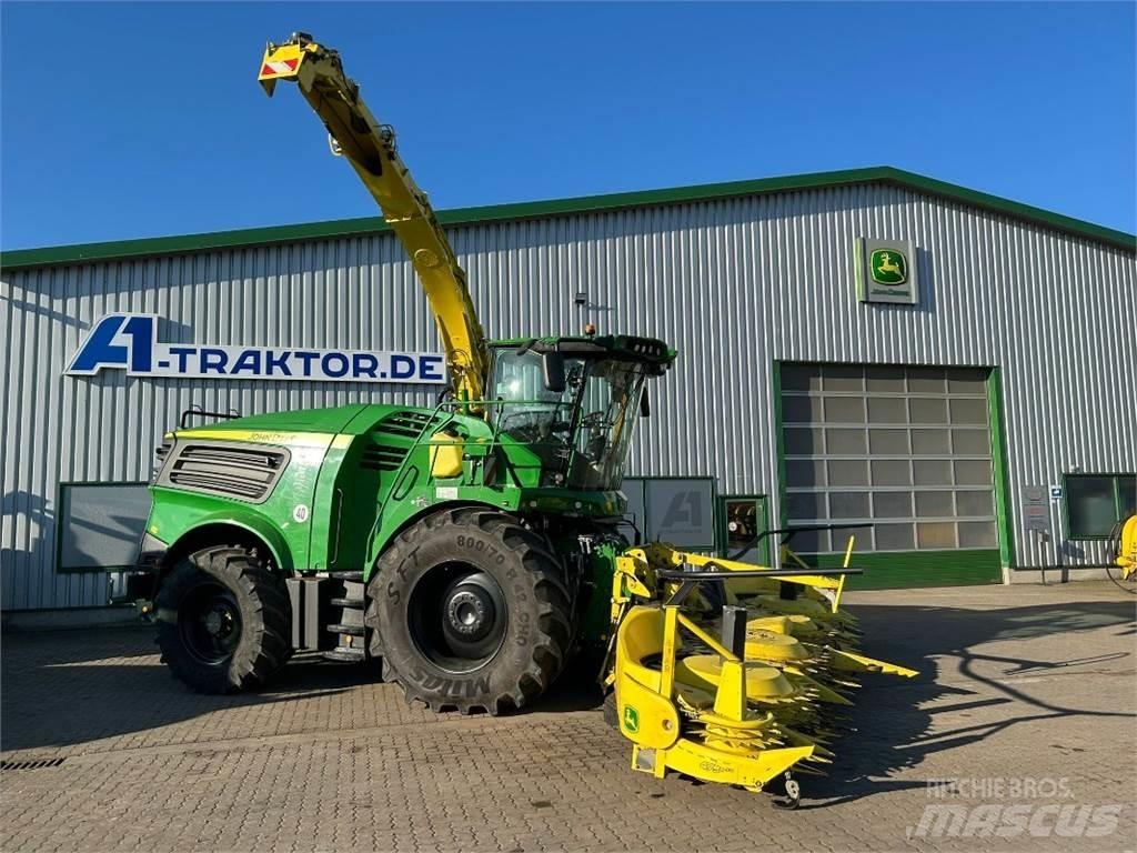 John Deere 8400i 목초 수확기