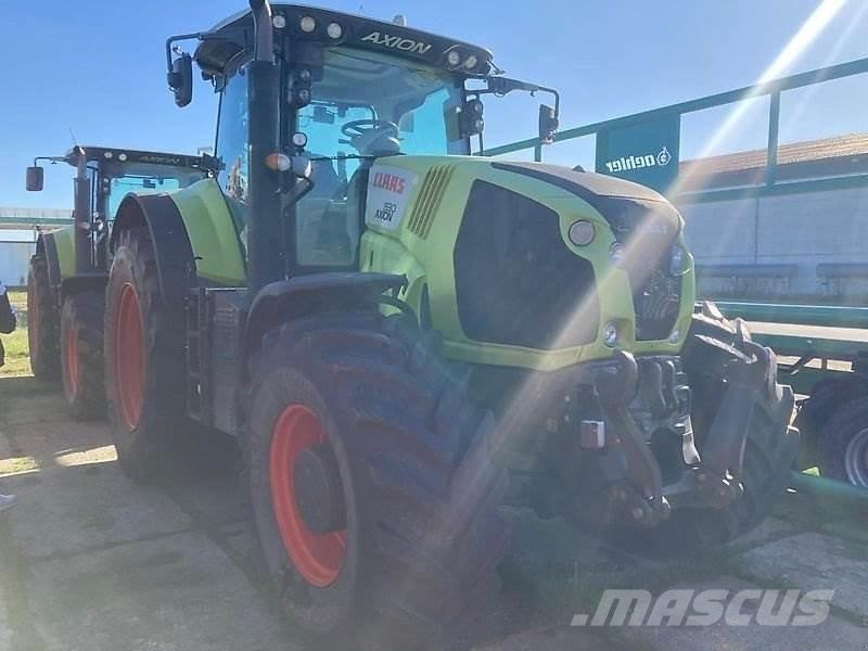 CLAAS Axion 830 트랙터