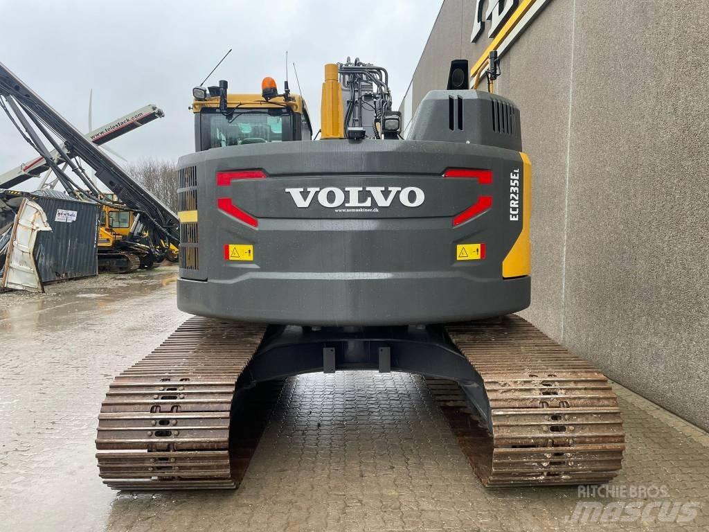 Volvo ECR 235 EL 대형 굴삭기 29톤 이상