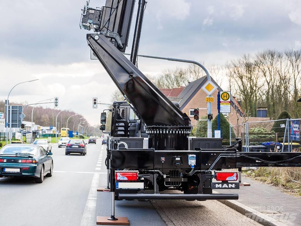 Böcker AK 37/4000 A/T 크레인