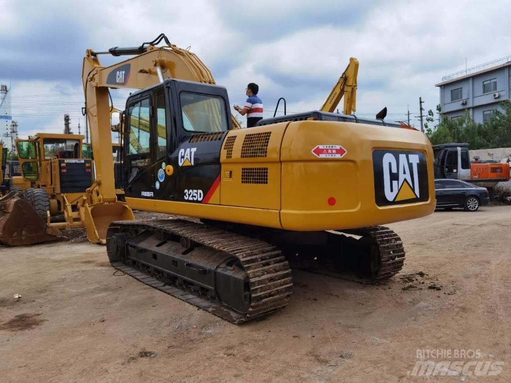 CAT 325DL 대형 굴삭기 29톤 이상