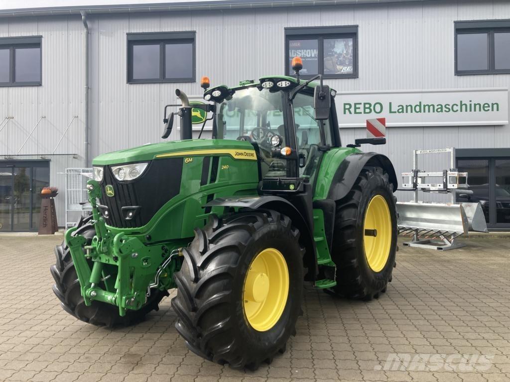 John Deere 6M240 트랙터