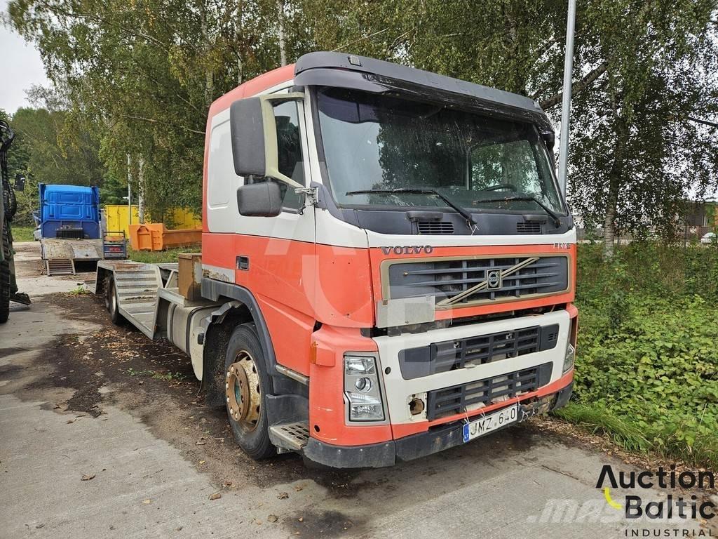Volvo FM12 차량 수송차