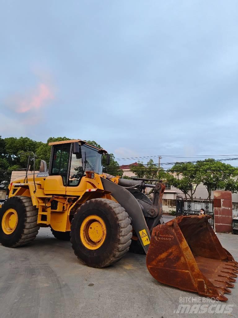 Volvo L 120  휠로우더