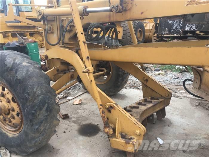 Komatsu GD 623 A 그레이더