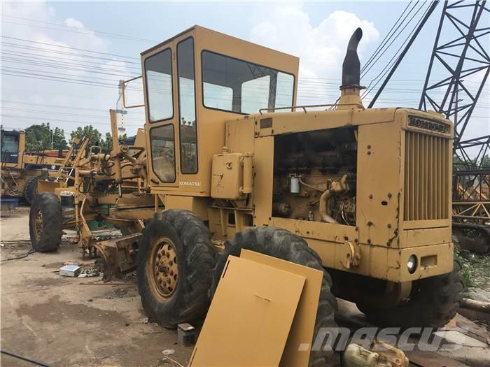 Komatsu GD 623 A 그레이더