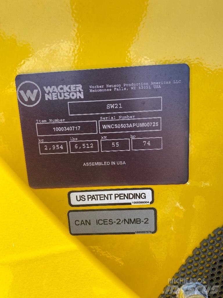 Wacker Neuson SW21  스키드로더