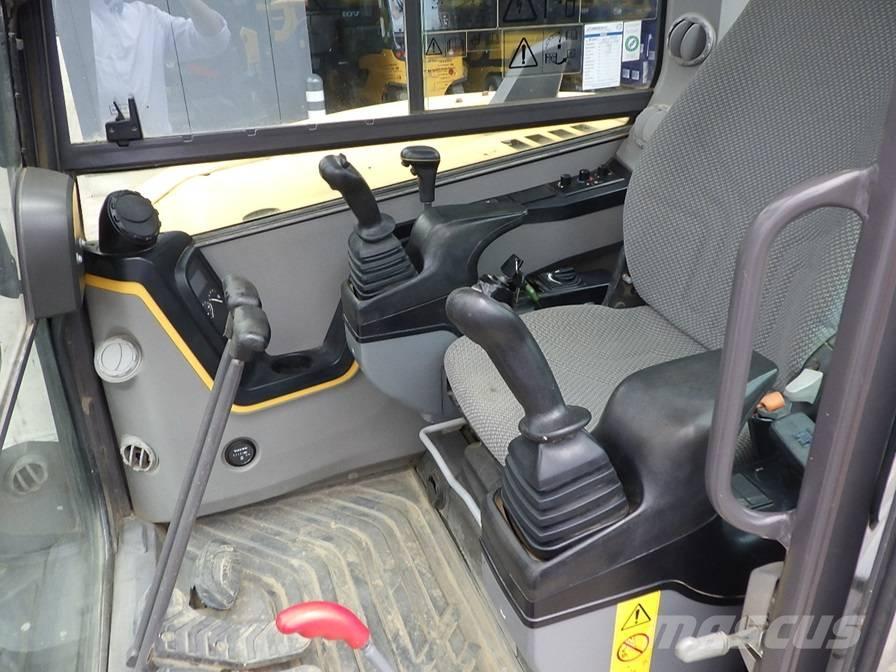 Volvo ECR 88 D 대형 굴삭기 29톤 이상
