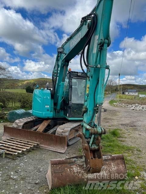 Kobelco SK 75 SR 중형굴삭기 7톤-28톤
