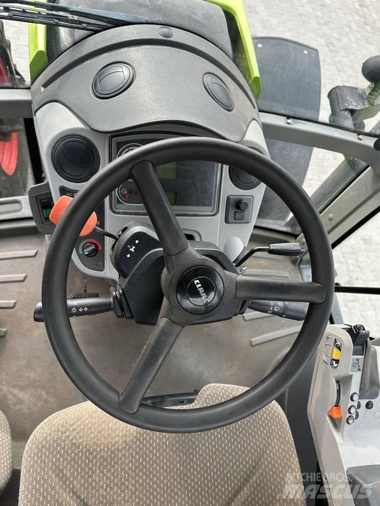 CLAAS Axion 810 트랙터