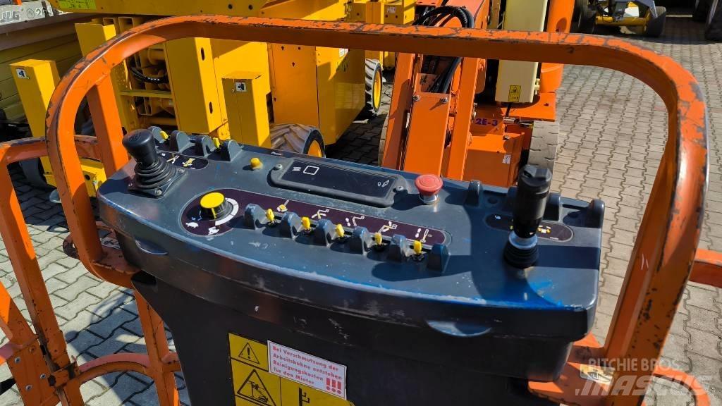 JLG E 300 AJP 관절형 전동이동 리프트