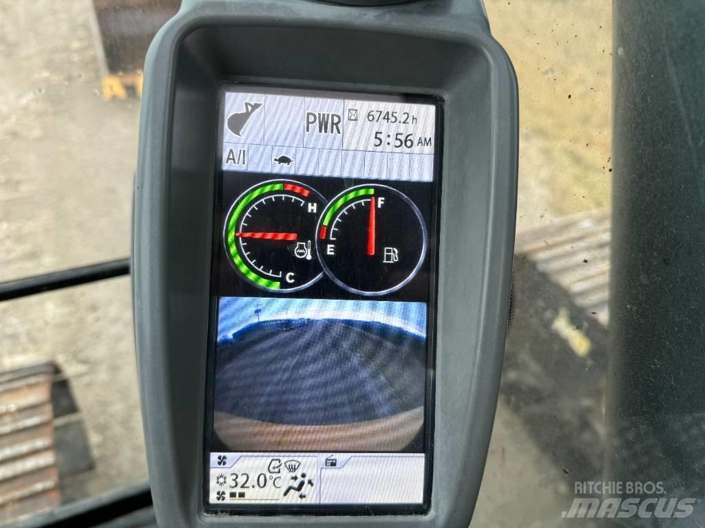 DEERE 210G LC 대형 굴삭기 29톤 이상