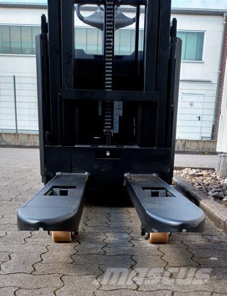 Toyota BT SWE145L 보행식 리치 지게차