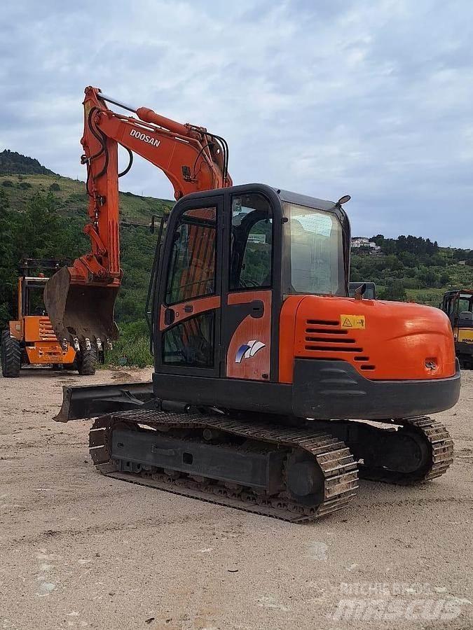 Doosan SOLAR 75V 특수 굴삭기