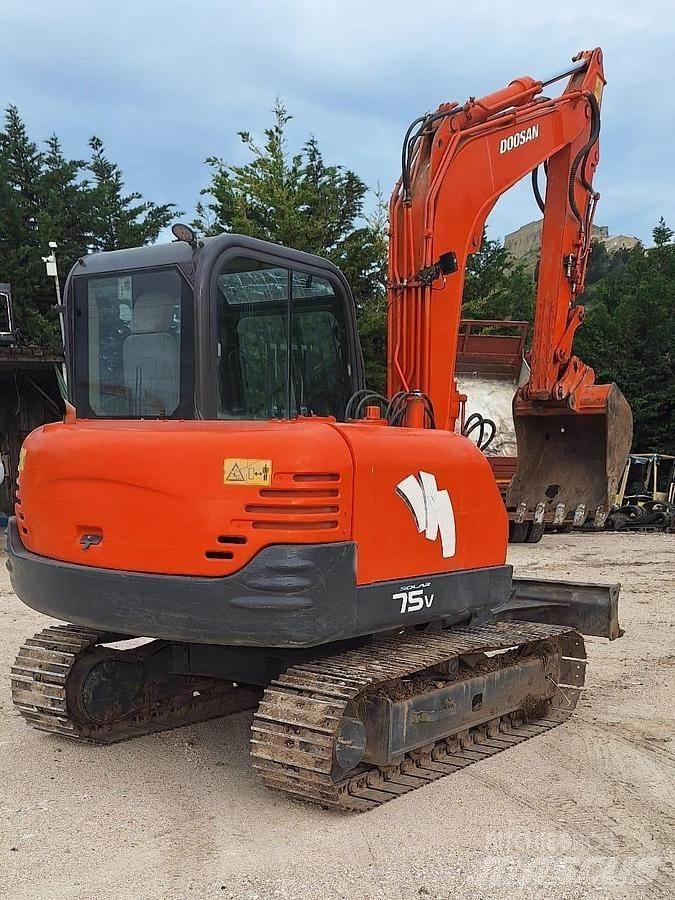 Doosan SOLAR 75V 특수 굴삭기