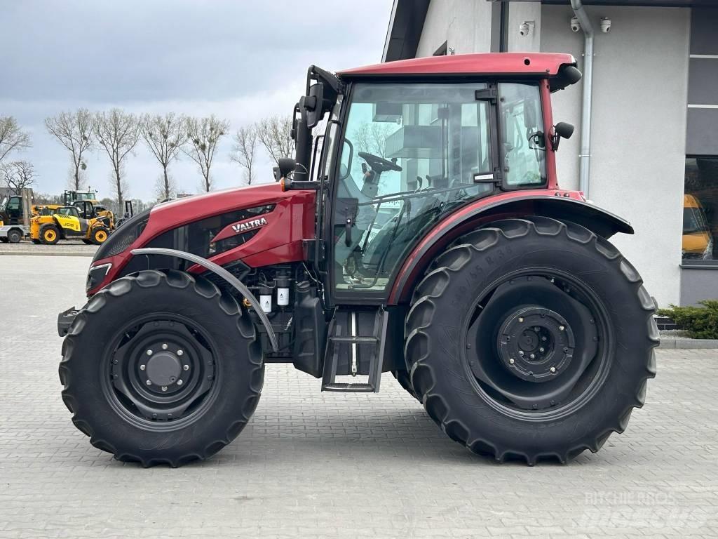 Valtra A 104 트랙터