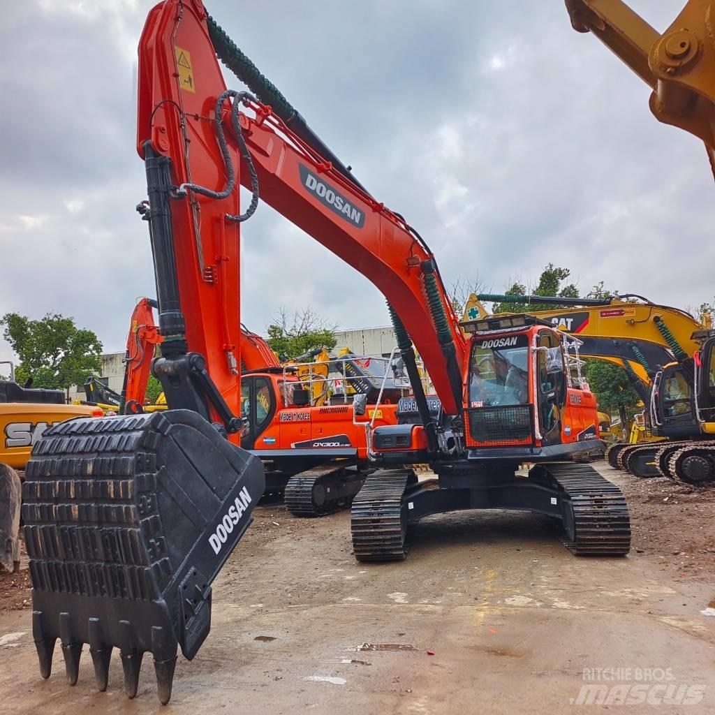 Doosan DX 300 LC 대형 굴삭기 29톤 이상