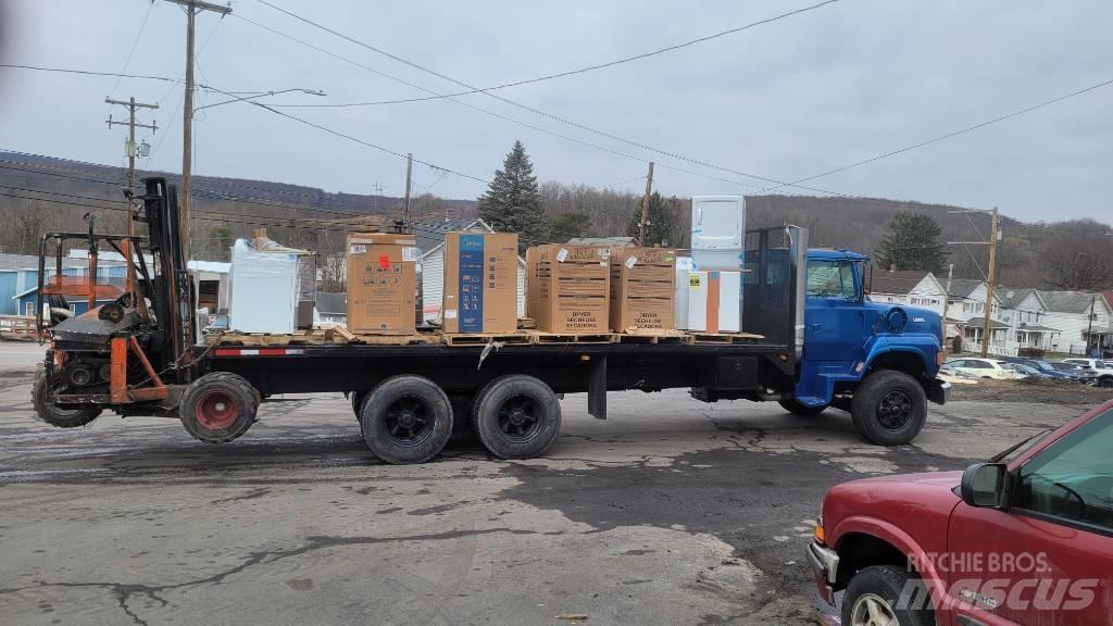 Ford F9000 플랫베드/드롭사이드 트럭