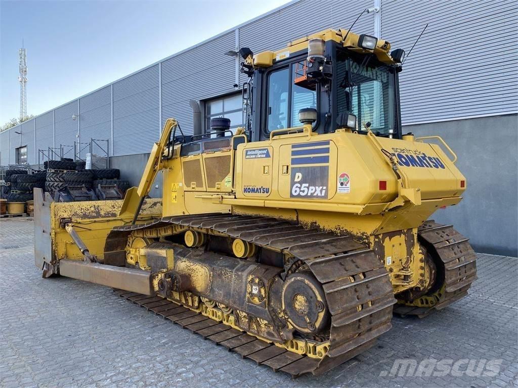 Komatsu D65PXI-18 크롤러 도저