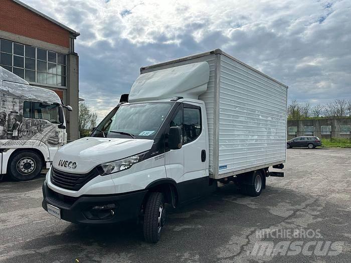 Iveco 35C14 기타