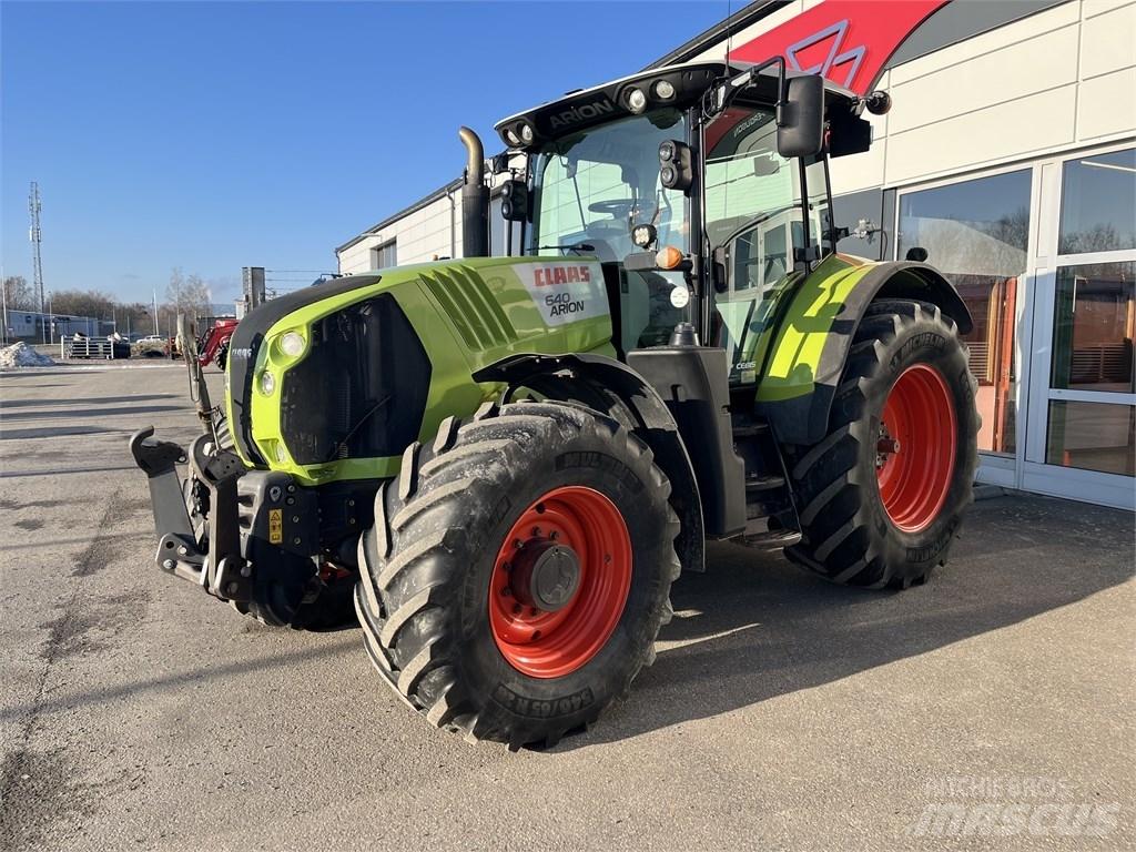 CLAAS Arion 640 트랙터