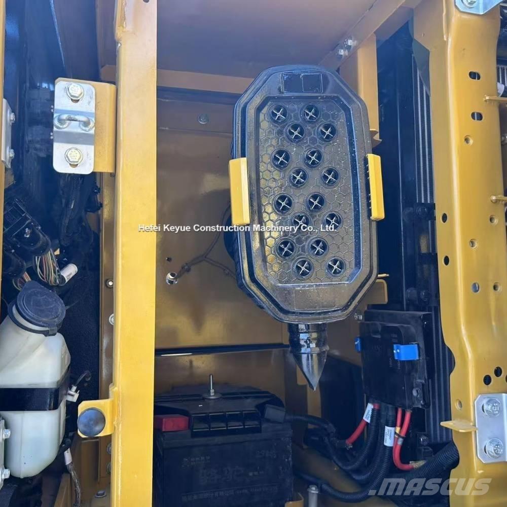 CAT 320 GC 대형 굴삭기 29톤 이상