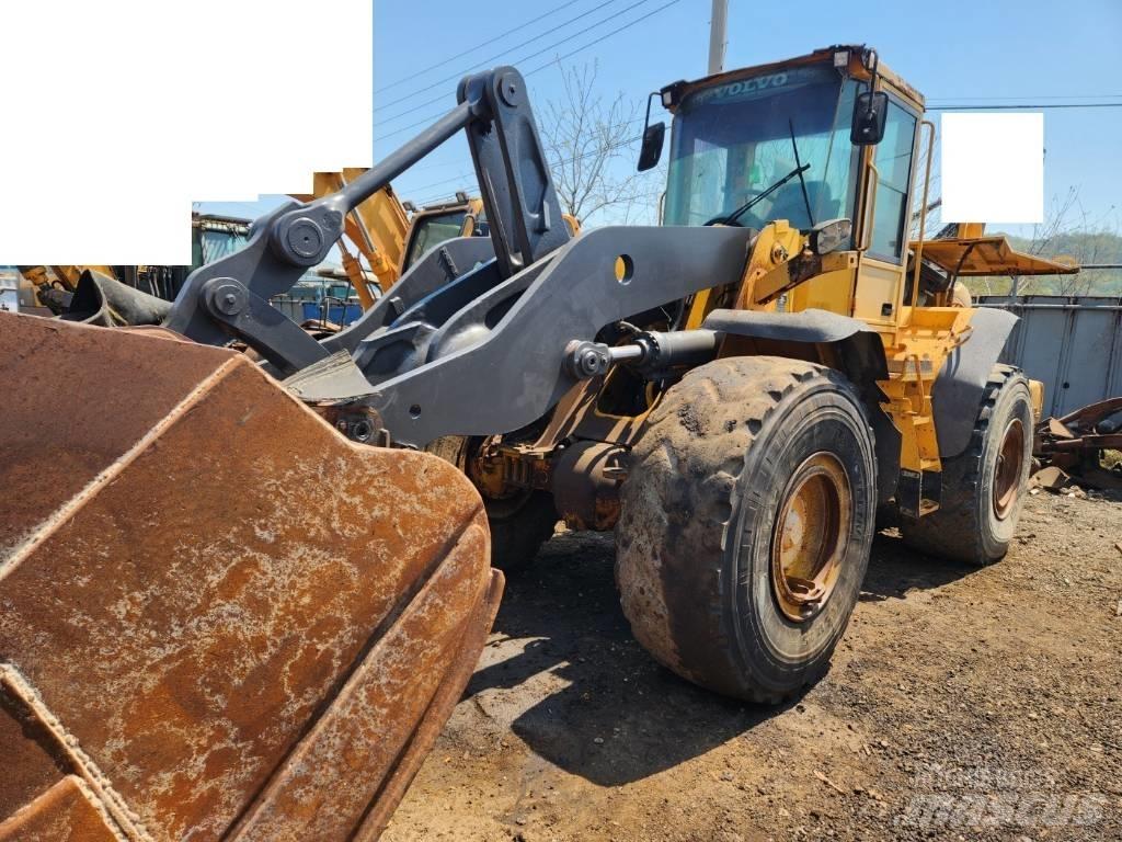 Volvo L 120 E  휠로우더