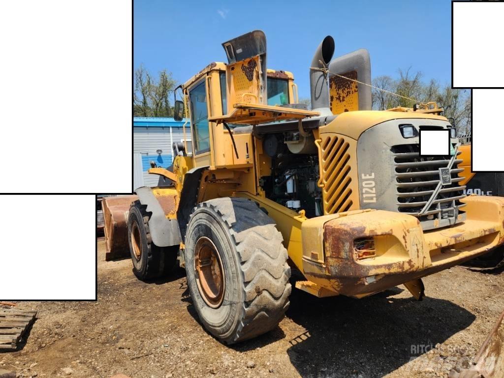 Volvo L 120 E  휠로우더
