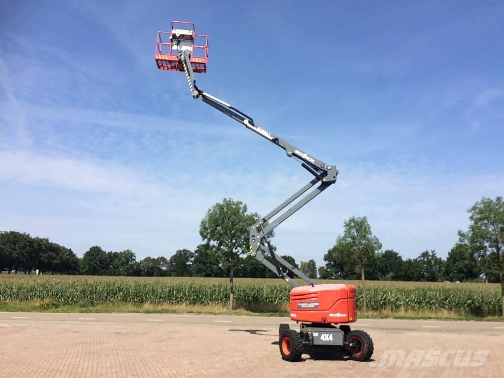 SkyJack SJ 46 AJ 관절형 전동이동 리프트
