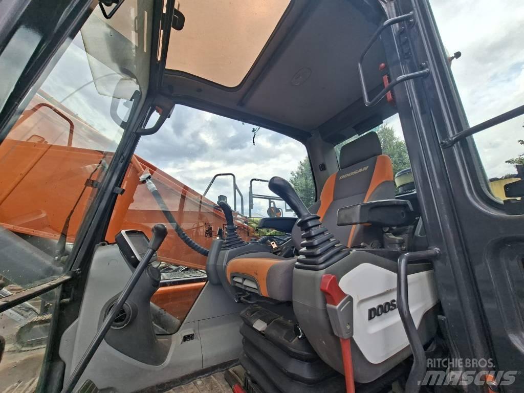 Doosan DX225LC-5 대형 굴삭기 29톤 이상
