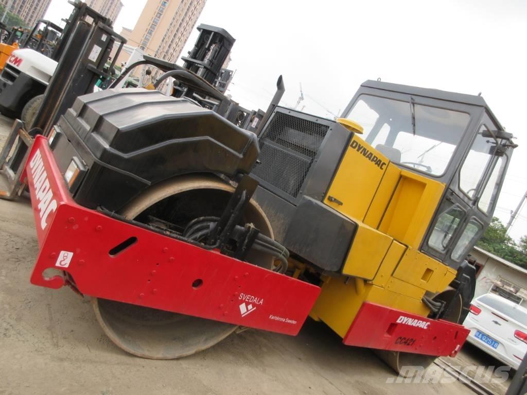 Dynapac CC 421 트윈 드럼 롤러