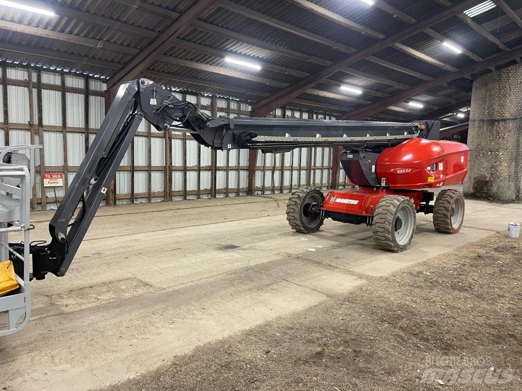 Manitou 260 TJ 견인식 전동이동 리프트