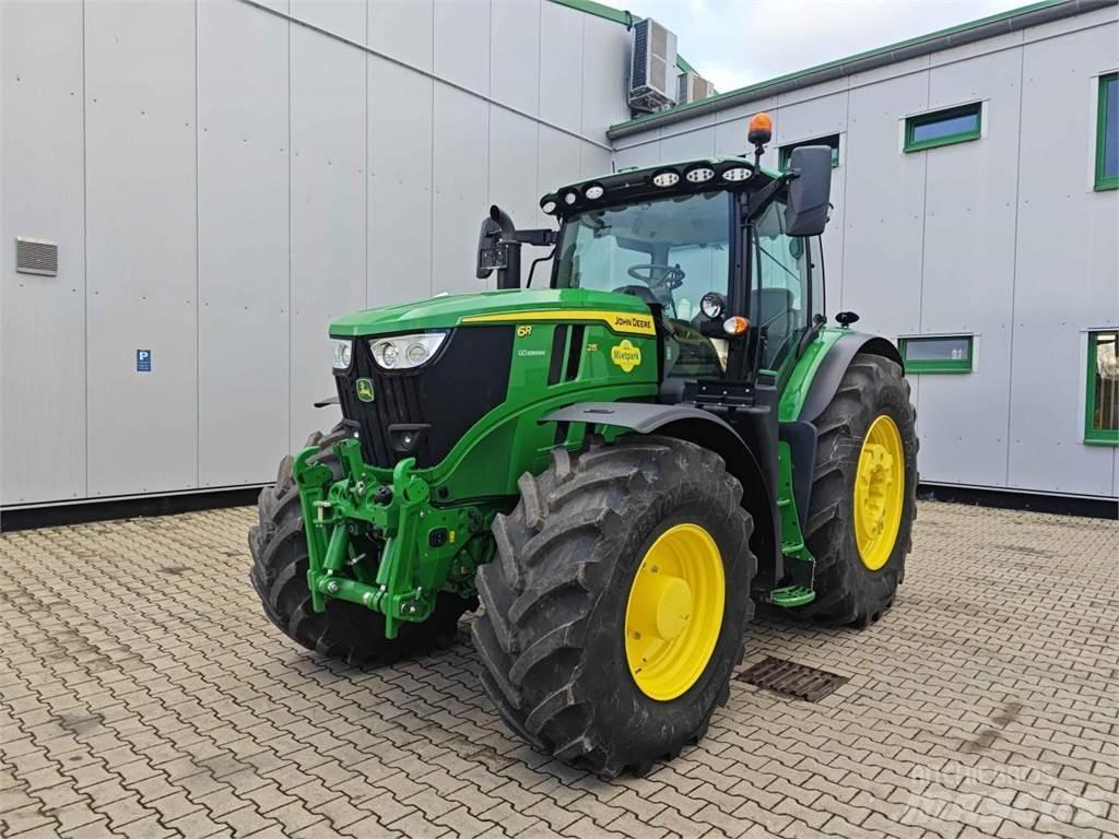 John Deere 6R 215 트랙터