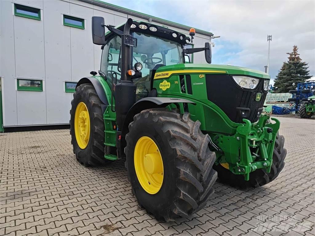 John Deere 6R 215 트랙터