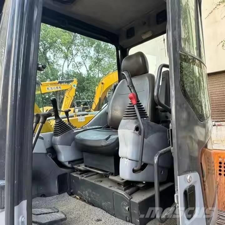 Komatsu PC 78 US 소형 굴삭기 7톤 미만