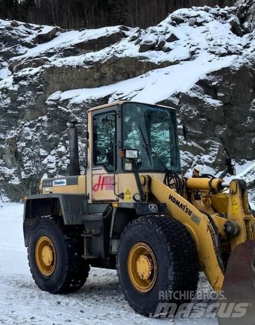 Komatsu WA 270  휠로우더