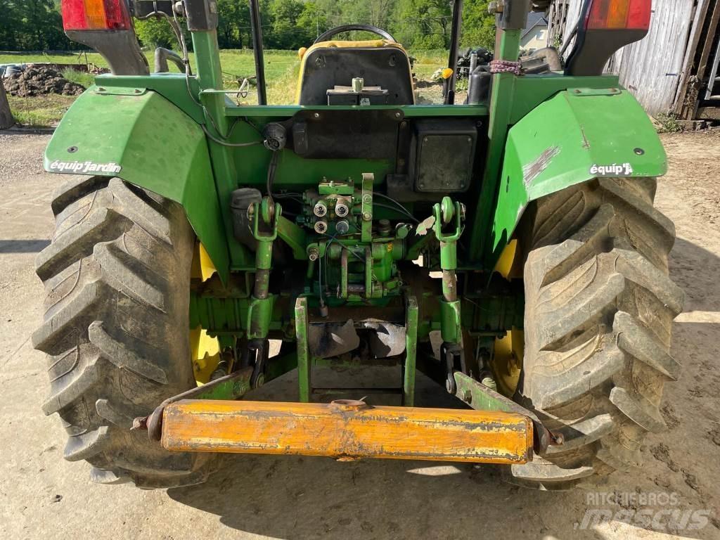 John Deere 5215 트랙터