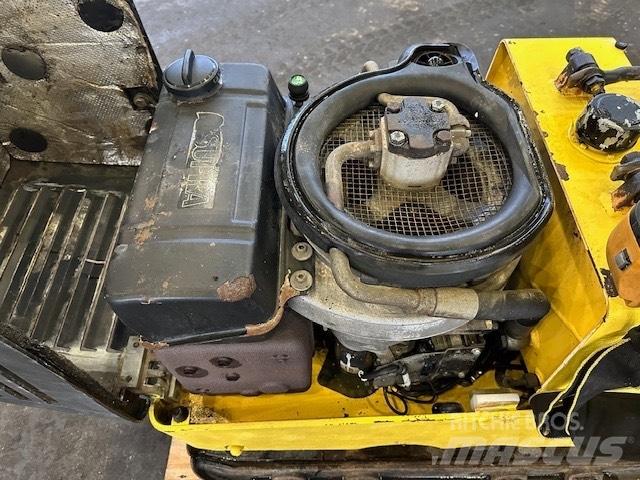 Bomag BPH80/65 토양 다짐기