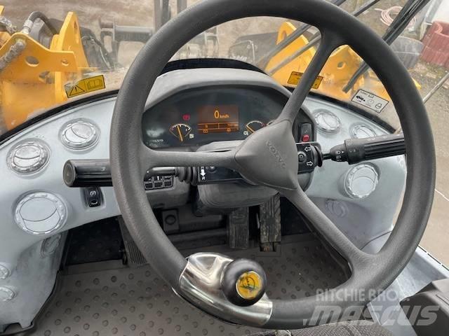 Volvo L 60 F  휠로우더